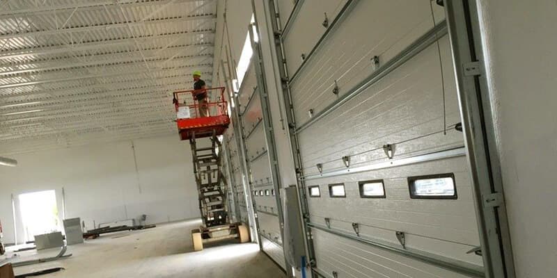 Commercial garage door repair in Dallas