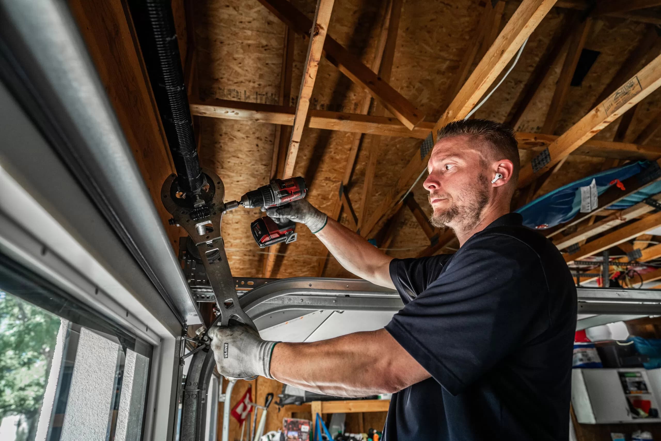 Residential garage door service in Dallas-Fort Worth